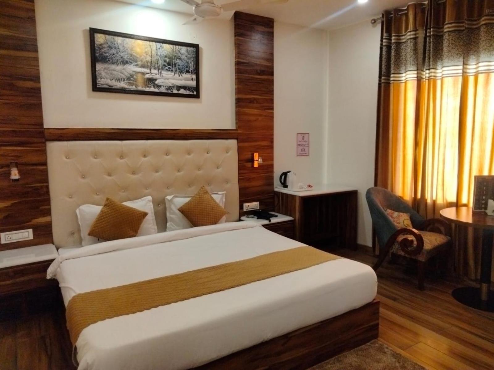 Hotel D Plaza Zirakpur Exterior photo