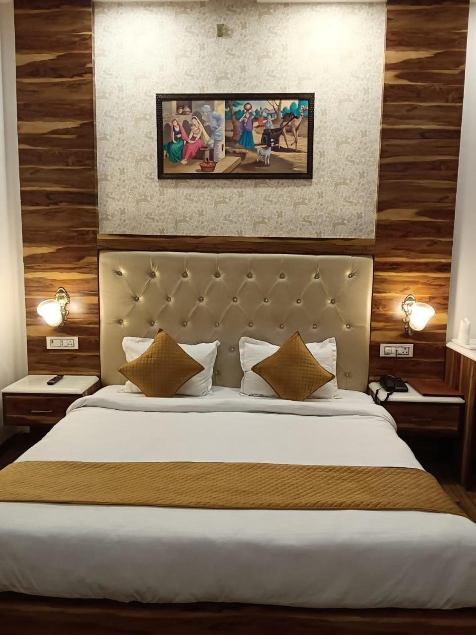 Hotel D Plaza Zirakpur Exterior photo